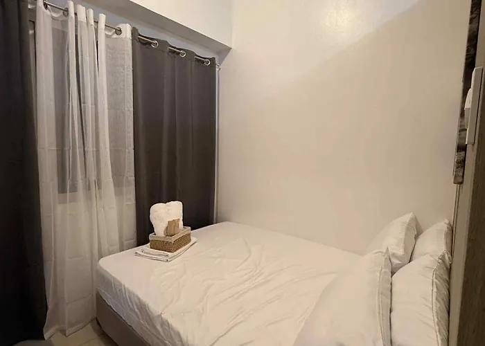 Minimalist Modern Near Moa, Ikea, Moa Arena, Smx Convention And Smx Cite Apartamento Manila